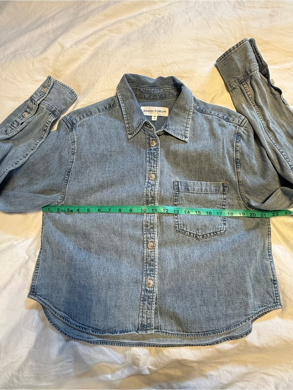 Aritzia Denim Forum ’80s Comfy Waist Denim Shirt in 7 Years Bleu Taboo - Picture 9 of 9
